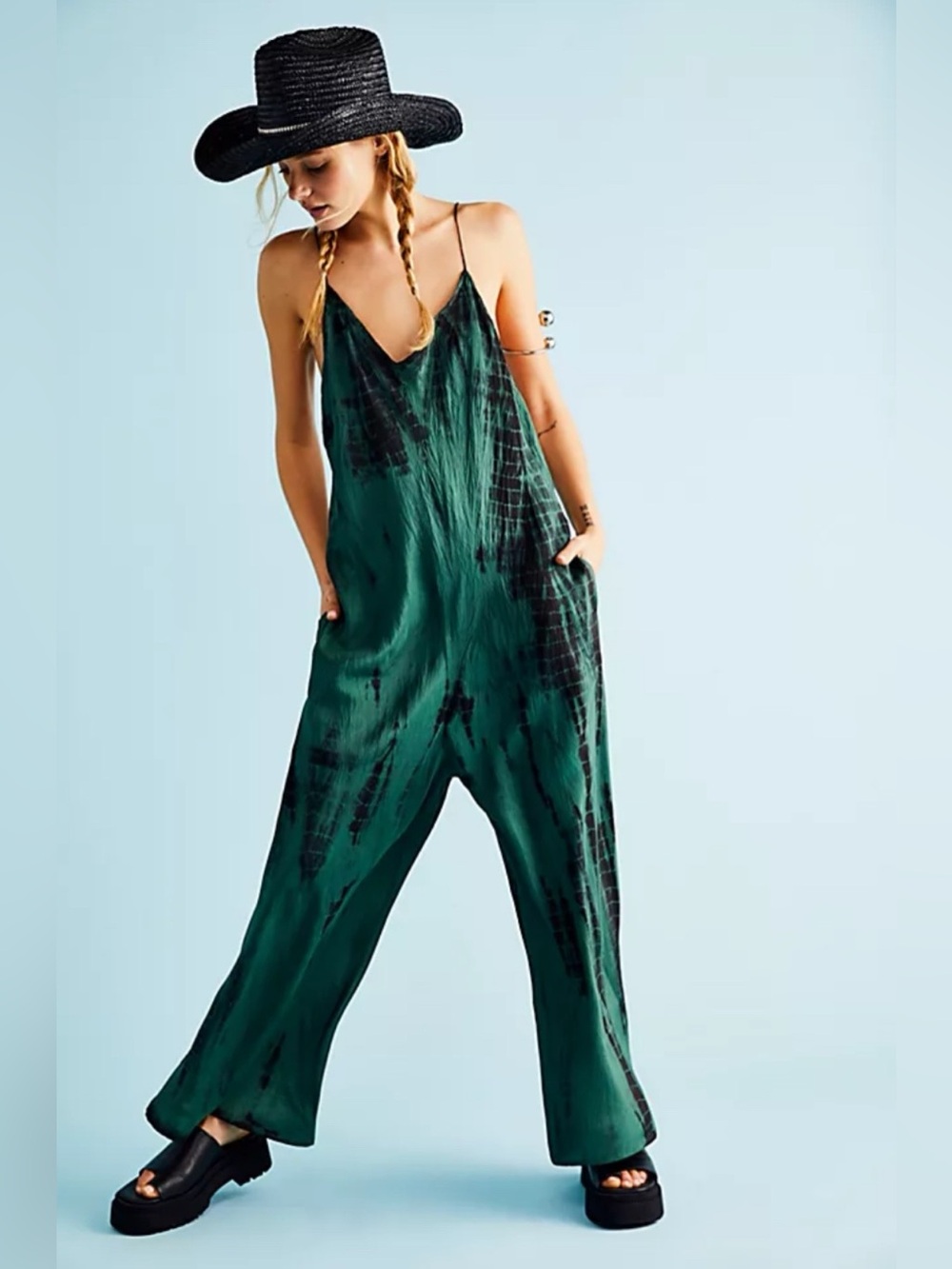 Fara Willow Silk Jumpsuit in Wild Tie Dye Green Size SM